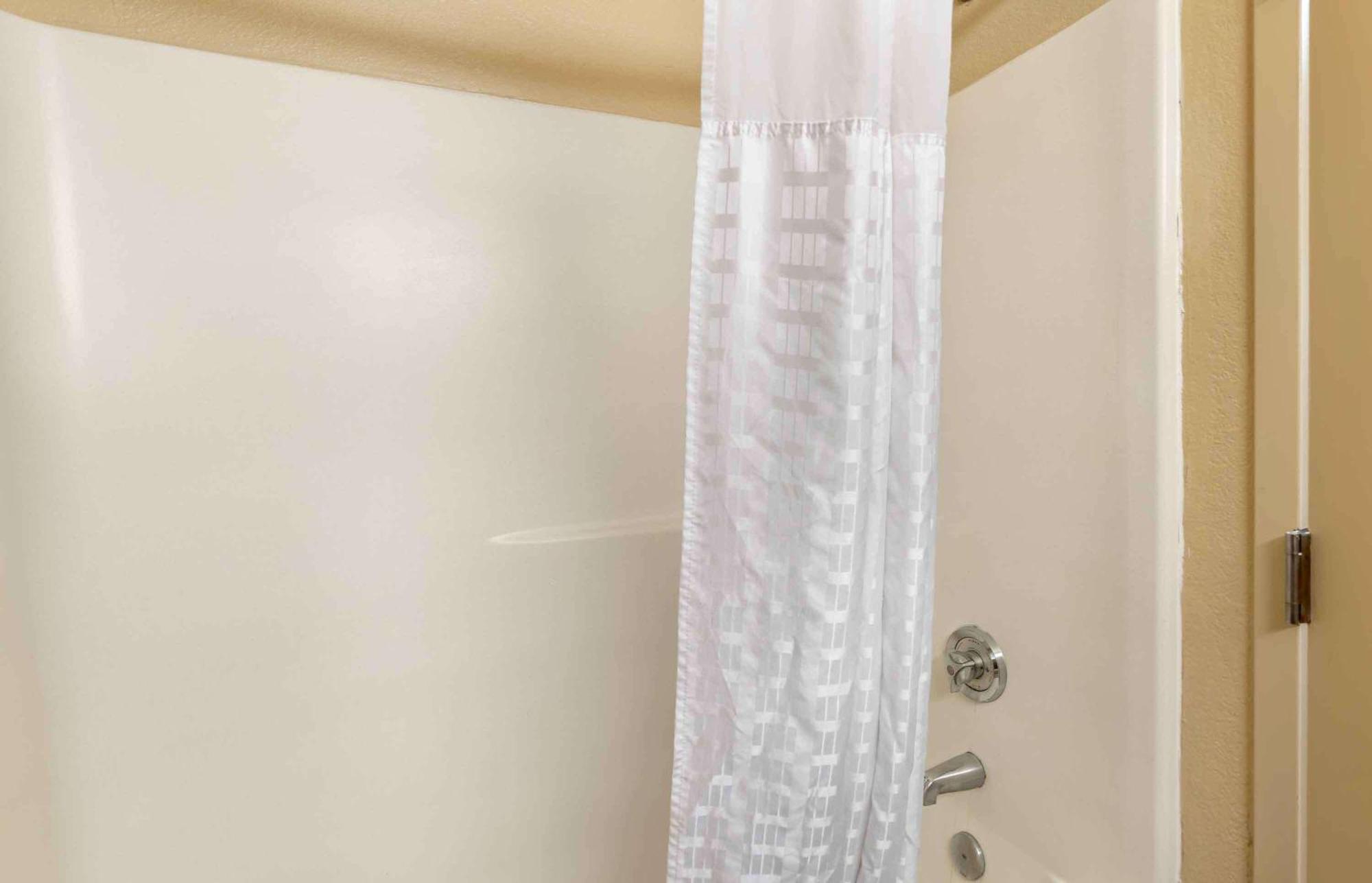 Extended Stay America Select Suites - Newport News - Oyster Point Екстериор снимка