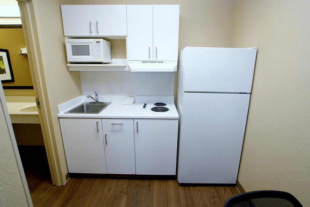 Extended Stay America Select Suites - Newport News - Oyster Point Екстериор снимка